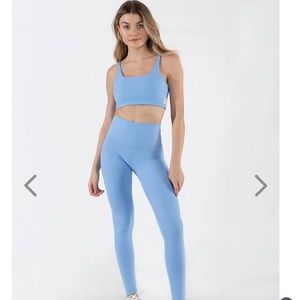 ONEONE SKYWAY ACTIVE SET - V Neck Top